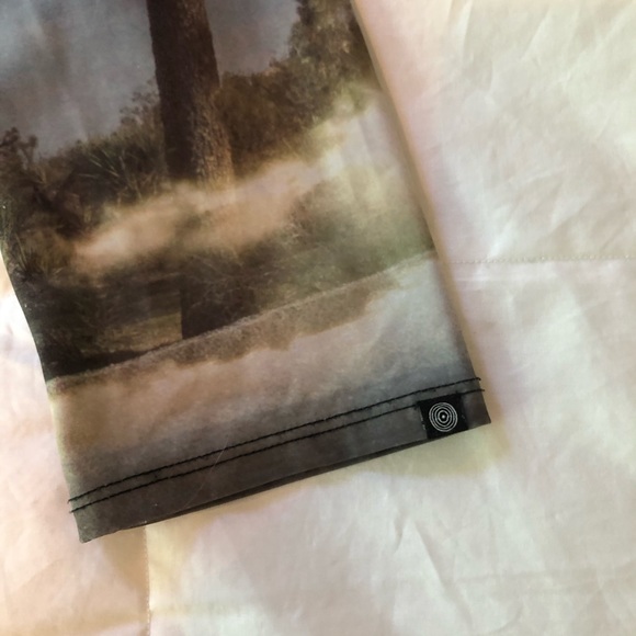 Onzie Desert Crop Leggings - Picture 5 of 9